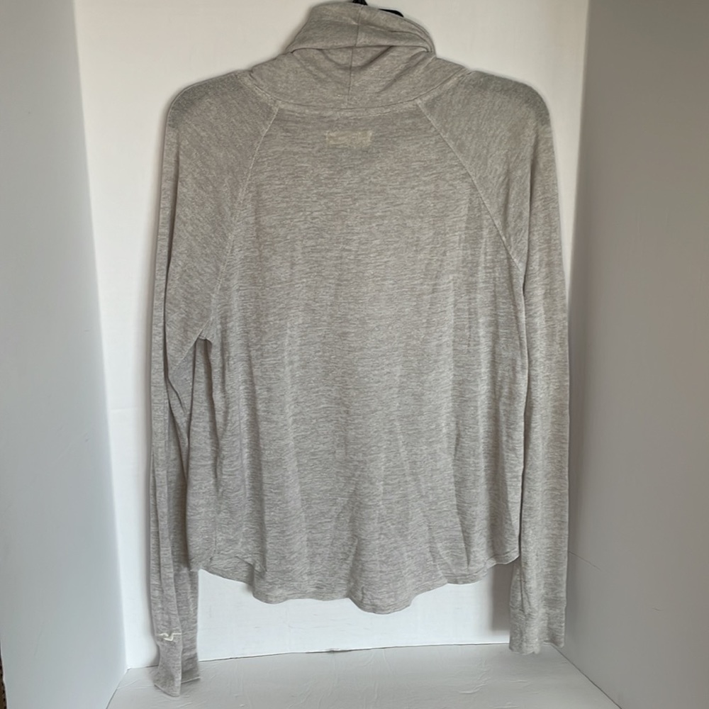 Hollister lightweight, cowlneck with strings, long sleeve shirt ladies size M - Picture 2 of 12